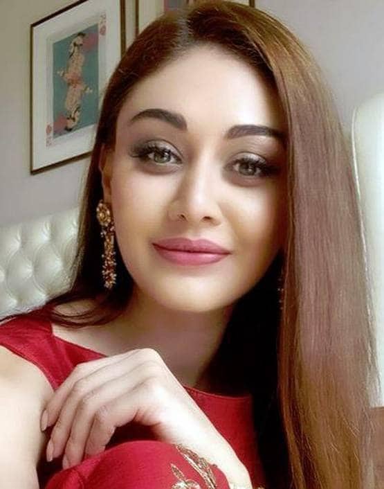 शेफाली को बूढ़ी कहने पर भड़के एक्ट्रेस के पति, पारस को कहा नाली का कीड़ा