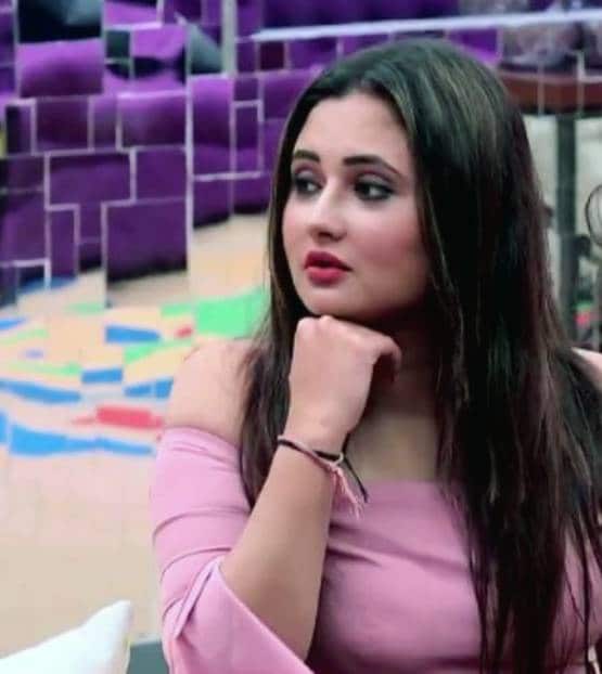 सिद्धार्थ ने खोली पुरानी बातें तो घबरा गईं रश्मि, डरने पर उठ रहे सवाल