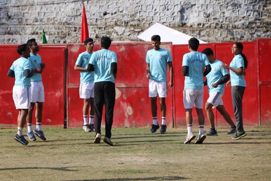 हिमालय पर ट्रैकिंग, पथरीले रास्ते...ऐसे होती है IAS अफसरों की ट्रेनिंग