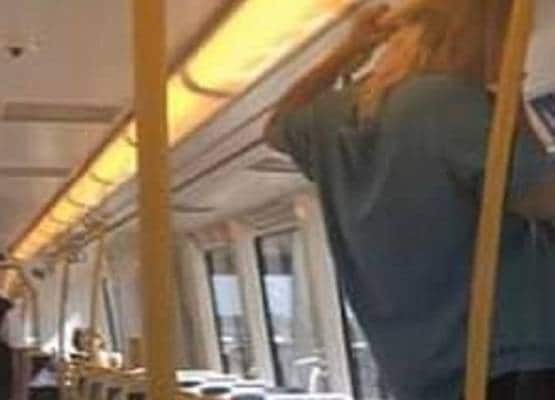 ट्रेन में कपल की अश्लील हरकत, पुलिस बोली- फोटो क्लियर नहीं