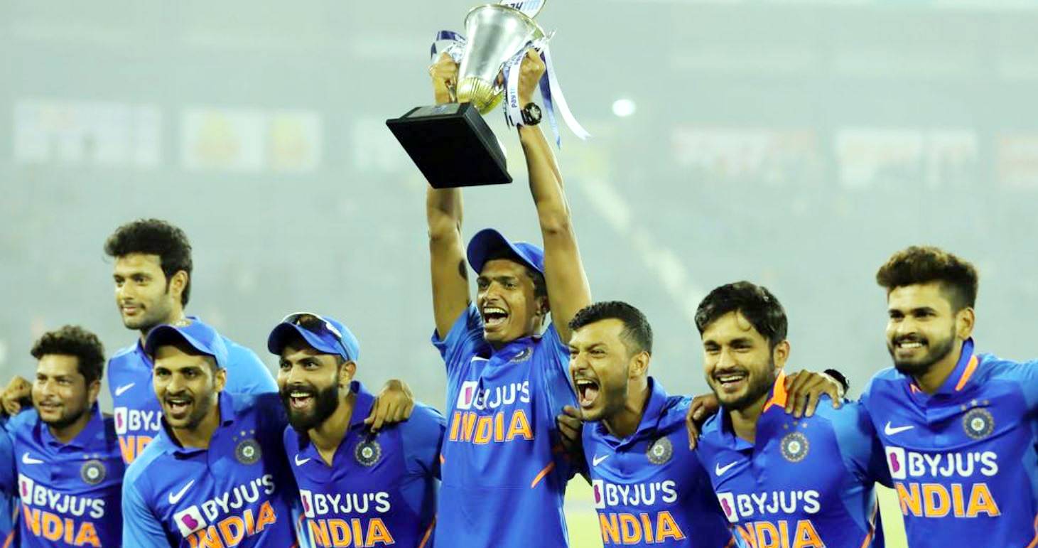 शार्दुल ने विंडीज के जबड़े से छीनी जीत, कोहली बोले- मान गए ठाकुर...