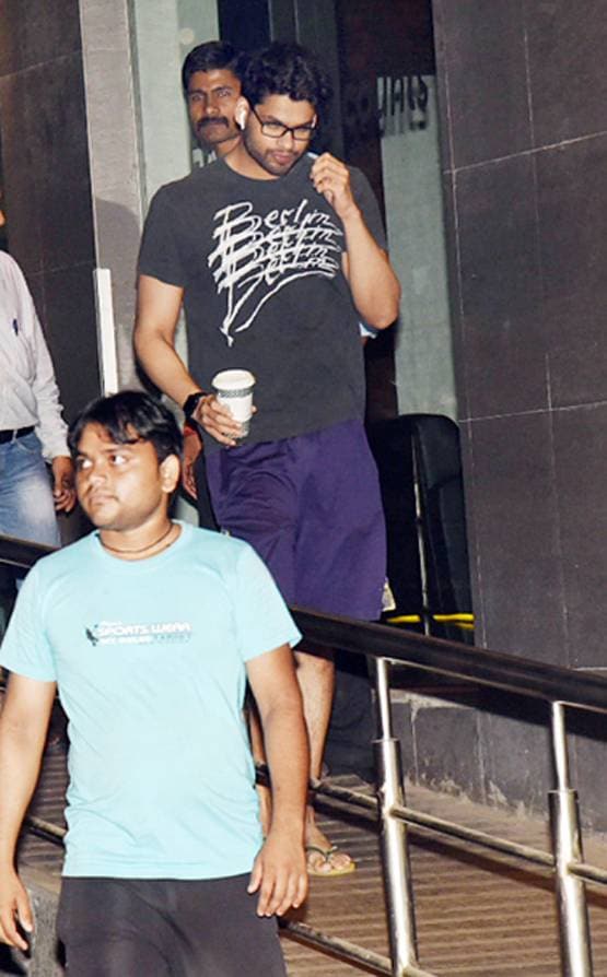 ट्व‍िंकल खन्ना की नानी का निधन, अक्षय कुमार संग पहुंचीं अस्पताल