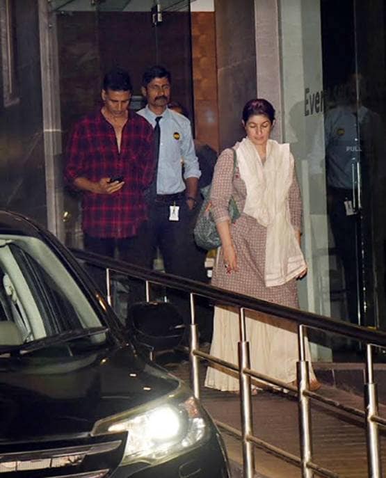 ट्व‍िंकल खन्ना की नानी का निधन, अक्षय कुमार संग पहुंचीं अस्पताल