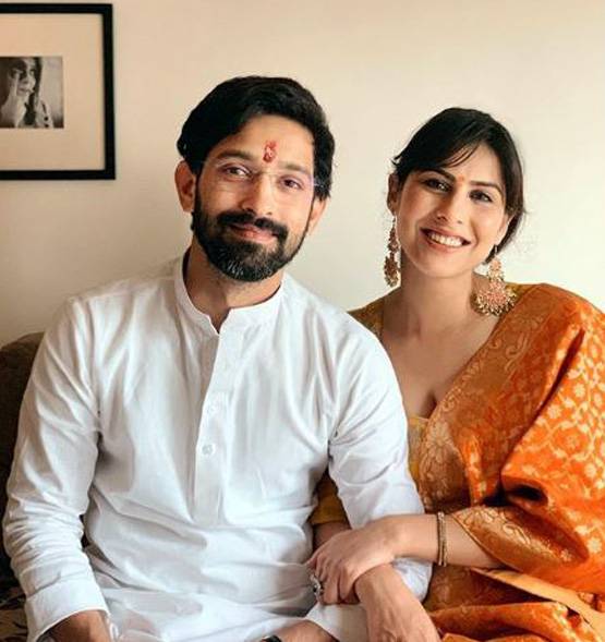 5 साल तक रहा रिलेशन, सीक्रेट सेरेमनी में विक्रांत मैसी ने गर्लफ्रेंड संग की सगाई