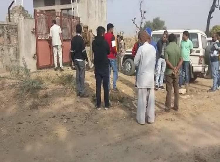 पत्नी के चरित्र पर था शक, पिता ने कर दी मासूम बेटी की हत्या, दादा ने दफनाया शव