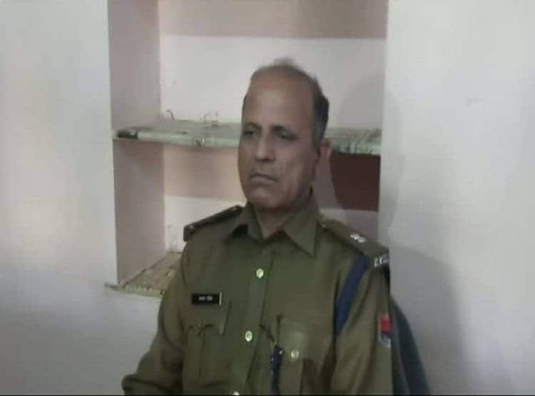 पत्नी के चरित्र पर था शक, पिता ने कर दी मासूम बेटी की हत्या, दादा ने दफनाया शव