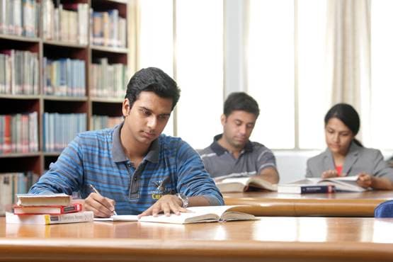 बचपन में पुलिसवालों ने मन में छोड़ी ऐसी छाप, इंजीनियर से बने IPS