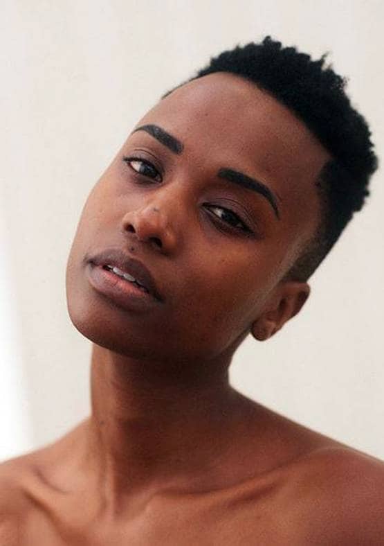 इन लड़कियों की खूबसूरती देखकर, अब तो 'गोरे रंग पे न इतना गुमान कर'