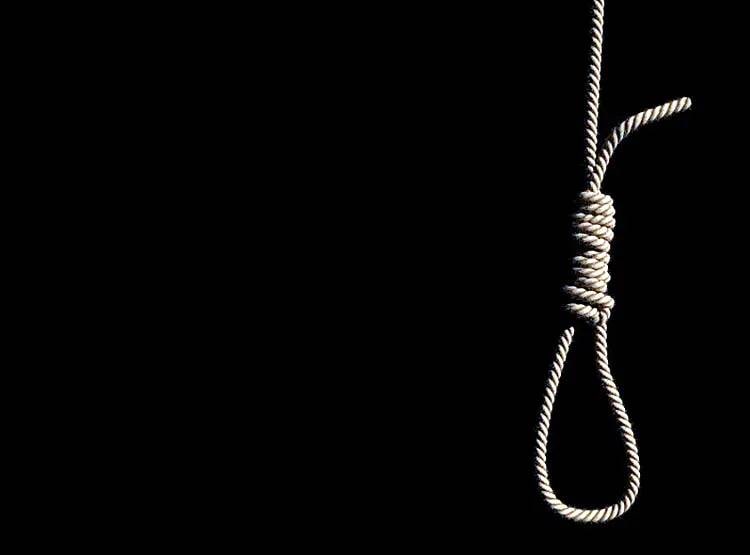 अपहरण के बाद दो दिन जंगल में बंधक रही लड़की, लौटकर आई तो लगा ली फांसी