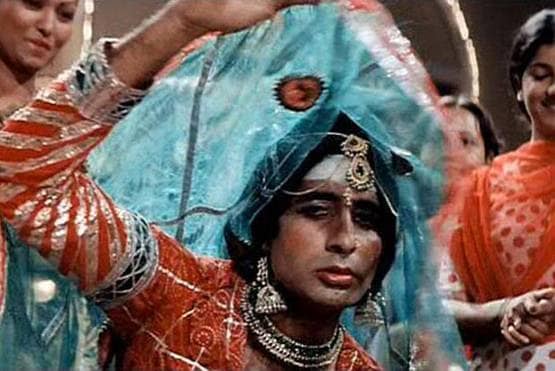 जब फीमेल गेटअप में दिखे बॉलीवुड स्टार्स, लुक्स देख पहचानना मुश्किल