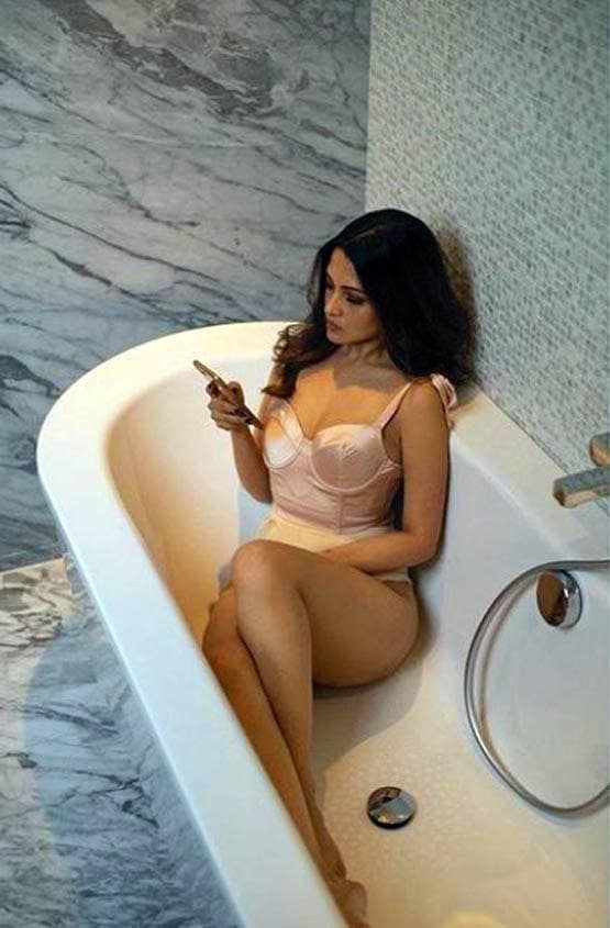 क्र‍िकेटर संग अफेयर, MMS वायरल, एक्ट‍िंग के मामले में फ्लॉप रहीं रिया