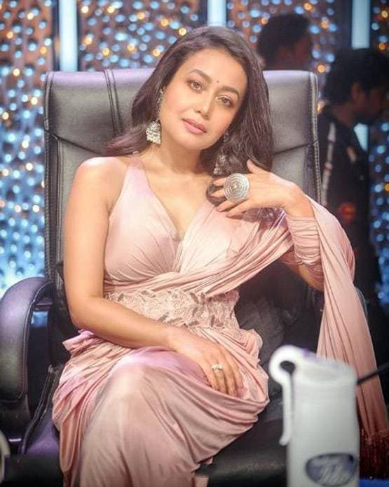 कभी Kiss तो कभी ब्रेकअप, अब शादी को लेकर चर्चा में नेहा कक्कड़