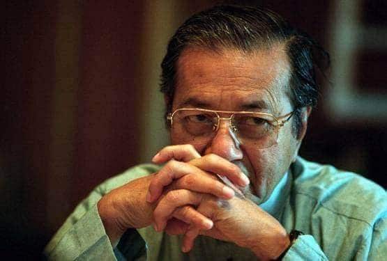 भारत को तेवर दिखा बुरा फंसा मलेशिया, बंदरगाहों पर अटका हजारों टन तेल