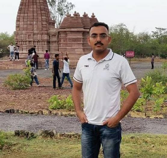 इंग्लिश में दिया UPSC इंटरव्यू, हुआ रिजेक्ट, फिर हिंदी में मारी बाजी