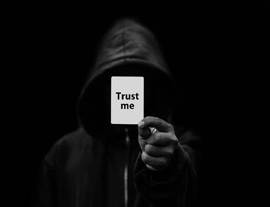 नशा देकर 22 लड़कियों के बनाए पॉर्न वीडियो, लगा 92 करोड़ जुर्माना