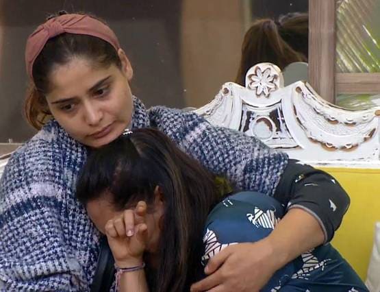 जिंदगी से थक चुकी हैं रश्मि, कहा- सपने नहीं बचे, अंदर ही अंदर मर रही हूं