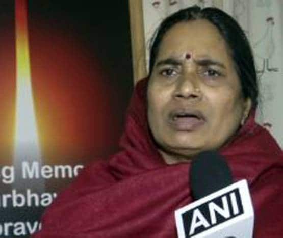 क्यों सोनिया ने राजीव गांधी के हत्यारे को नहीं देने दी फांसी, ये थी बड़ी वजह