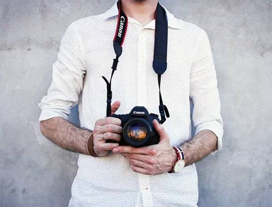 पति को खुश करने के लिए पत्नी ने कराया बोल्ड फोटोशूट, उल्टा पड़ गया दांव