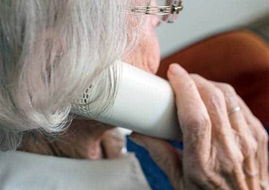 घर में साथ रहने आई सास तो महिला ने दे दी तलाक की अर्जी