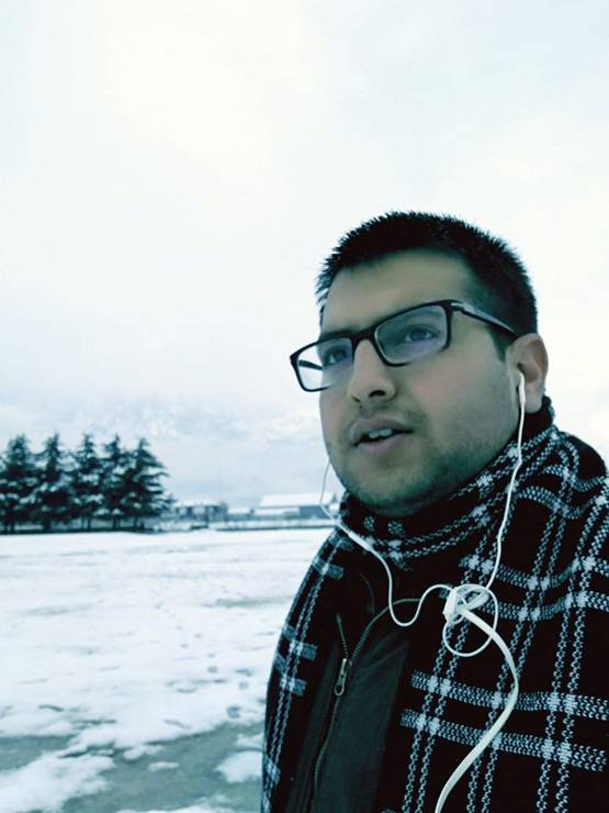 सताता था हिंदी का भूत, 2 बार फेल, बॉलीवुड फिल्में देख बने IAS