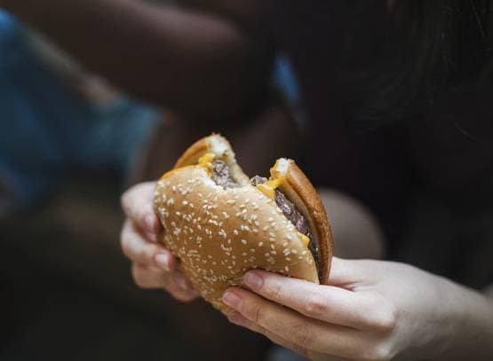 हाई कॉलेस्ट्रोल कंट्रोल का सबसे आसान तरीका? डाइट में करें ये 5 बदलाव