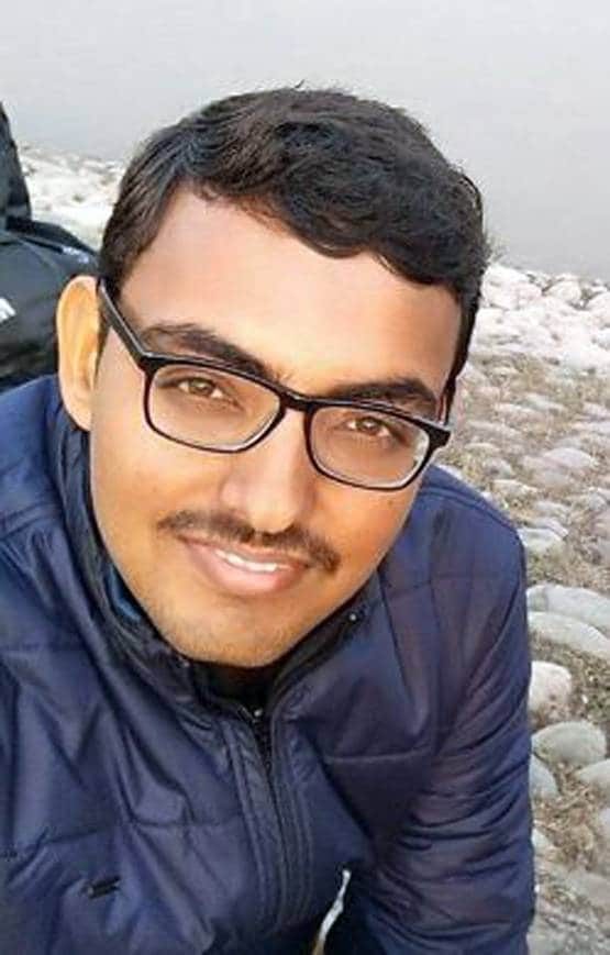 इंग्लिश में दिया UPSC इंटरव्यू, हुआ रिजेक्ट, फिर हिंदी में मारी बाजी