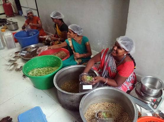 फुल टाइम जॉब छोड़ ऐसे खड़ा किया सलाद का बिजनेस, अब लाखों में कमाई