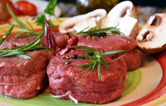 ज्यादा प्रोटीन लेने पर बढ़ता है कैंसर का खतरा, बरतें सावधानी