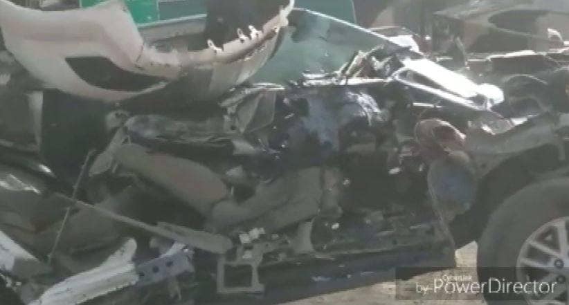 रफ्तार का कहर, ट्रक से टकराई फॉर्च्यूनर कार, 7 युवकों की दर्दनाक मौत