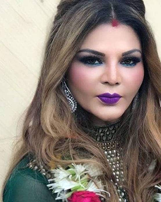 गाने की शूटिंग में हीरो से परेशान हुईं राखी, 'ठंडा' बोलकर उड़ाया मजाक