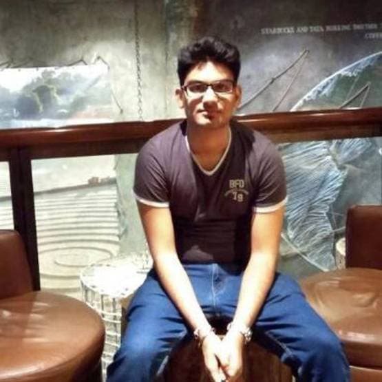 पैसों की तंगी से पिता नहीं बन पाए CA, बेटा बना ऑल इंडिया टॉपर