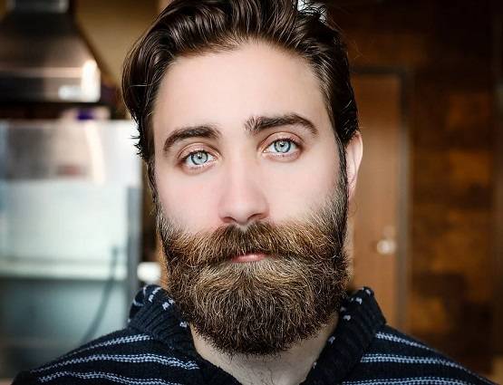 क्लीन शेव या बियर्ड मैन! जानें किन पर ज्यादा फिदा होती हैं लड़कियां