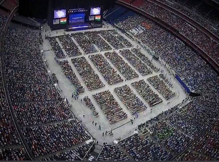 हाउडी मोदी की तर्ज पर भारत में 'हाउडी ट्रंप', गुजरात में वोट मांगेंगे डोनाल्ड ट्रंप