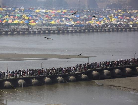 मौनी अमावस्या: लाखों श्रद्धालुओं ने संगम में लगाई आस्था की डुबकी