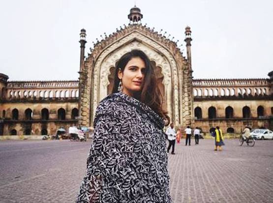 चाची 420 में नजर आई बच्ची हो गई है इतनी बड़ी, आज है बॉलीवुड का बड़ा नाम