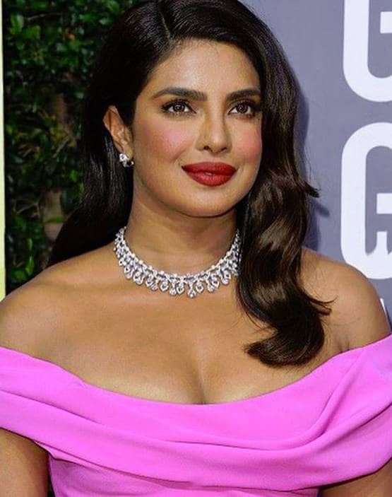 Golden Globes Awards 2020: निक संग पहुंचीं प्रियंका, दिखा ग्लैमरस अवतार