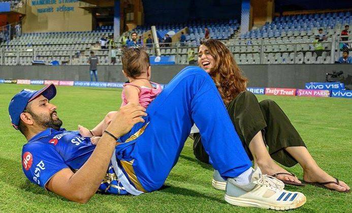 रोहित शर्मा बोले- पत्नी और बेटी के कारण खुशी से जिंदगी जी रहा हूं