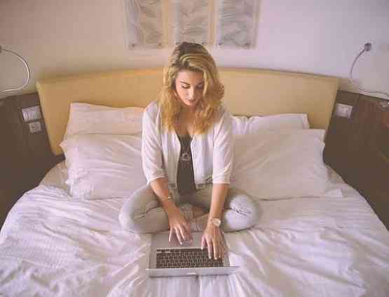 नशा देकर 22 लड़कियों के बनाए पॉर्न वीडियो, लगा 92 करोड़ जुर्माना