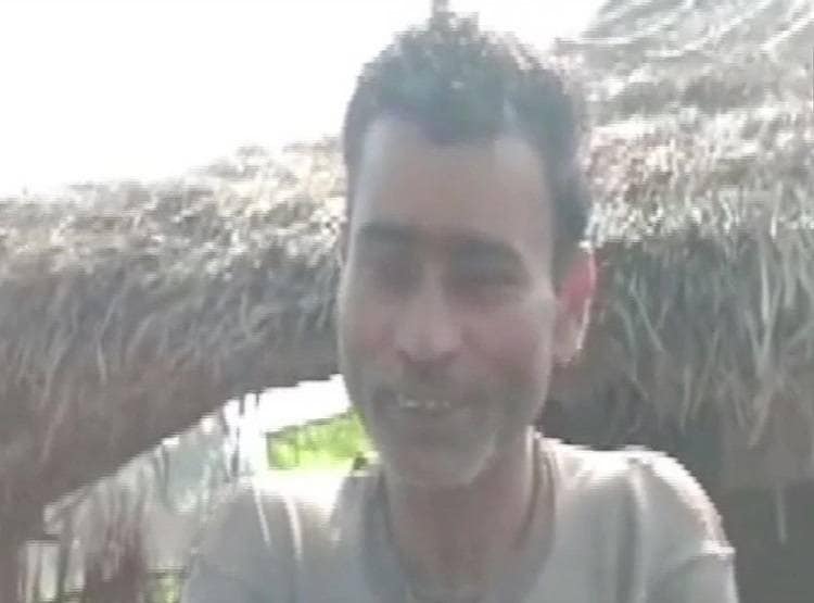 सरकार के दिए टॉयलेट में यह शख्स बनाने लगा खाना, आखिर क्यों ?