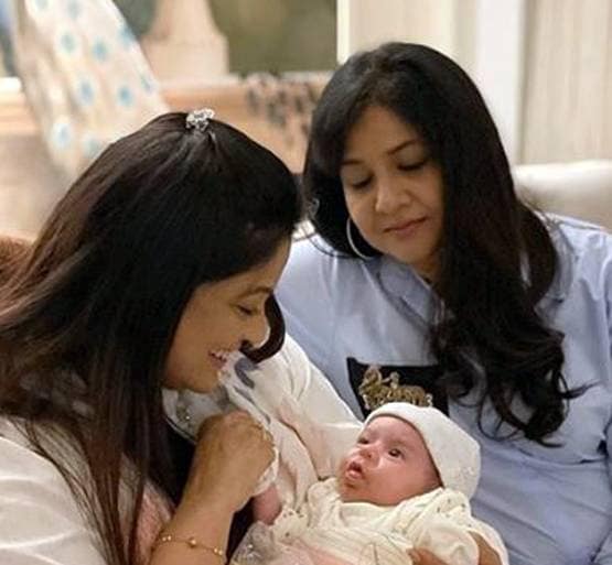 कपिल शर्मा की नन्ही बेटी से मिलीं सिंगर ऋचा शर्मा, शेयर की क्यूट तस्वीरें