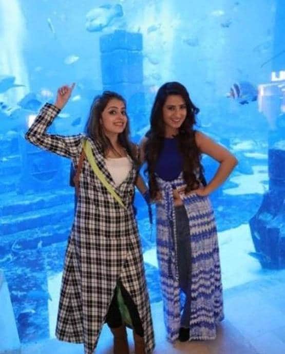 दुबई में एक्ट्रेस श्रेनु-अलीशा का मस्ती भरा हॉलिडे, दिखी खास बॉन्डिंग