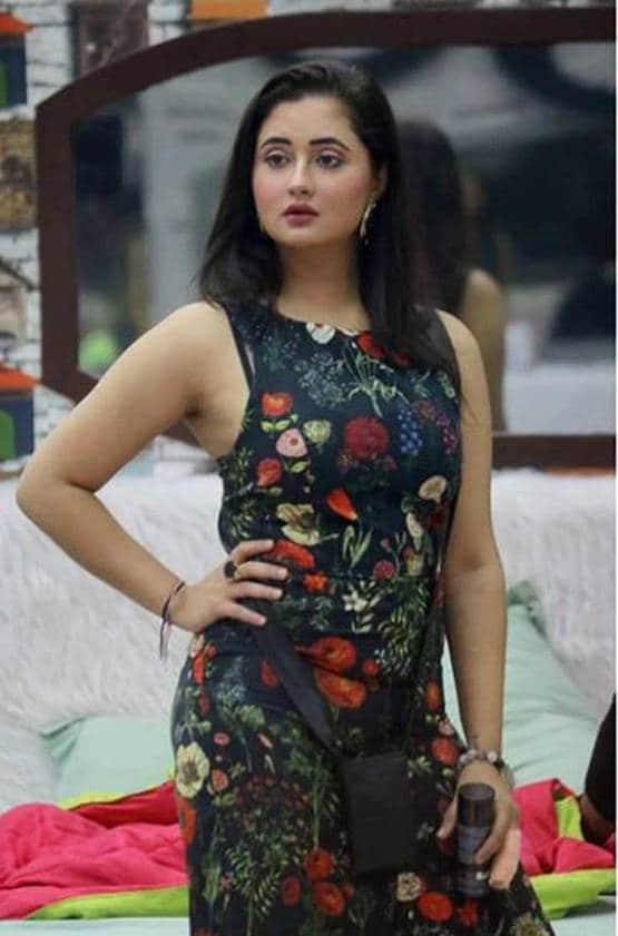 बिग बॉस में रश्मि देसाई ने काटी आधी आईब्रो, माहिरा ने रखी ये अलग शर्त