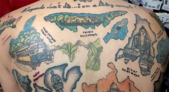 370-CAA के समर्थन में शरीर पर बनवाया सभी राज्यों का 'टैटू नक्शा'