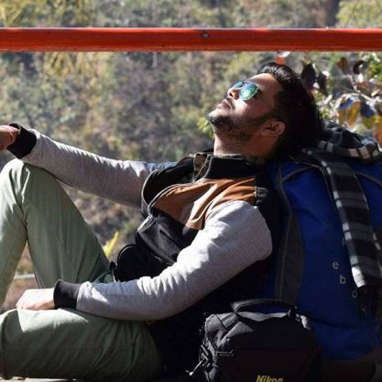 कभी मिलती थी 10 रुपये पॉकेट मनी, ऐसे बना इनकम टैक्स इंस्पेक्टर