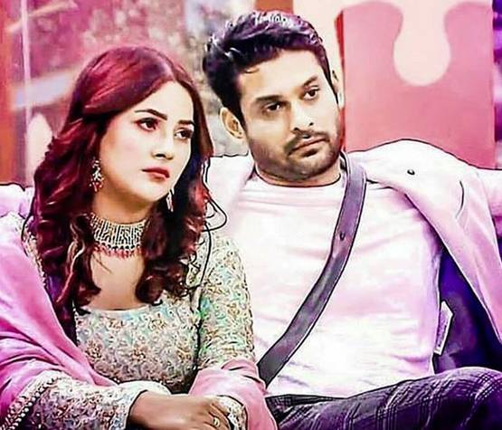 BB: सिद्धार्थ को चिढ़ाने के लिए शहनाज ने किया असीम को Kiss, फिर...