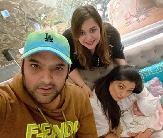 कपिल शर्मा की नन्ही बेटी से मिलीं सिंगर ऋचा शर्मा, शेयर की क्यूट तस्वीरें