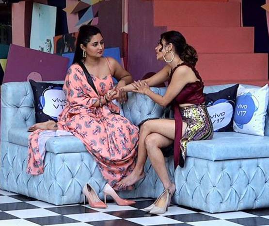 देवोलीना ने दी सिद्धार्थ संग पैचअप की सलाह, रश्मि बोलीं- शक्ल ना देखूं