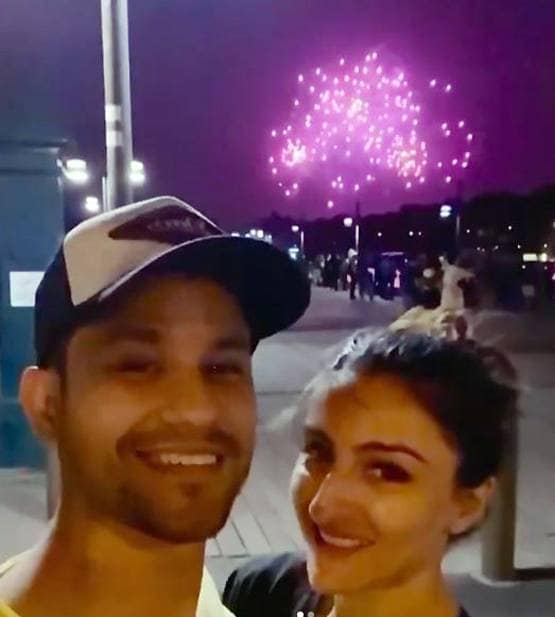 ऑस्ट्रेलिया में इनाया की मस्ती, पेरेंट्स सोहा-कुणाल संग यूं किया फन