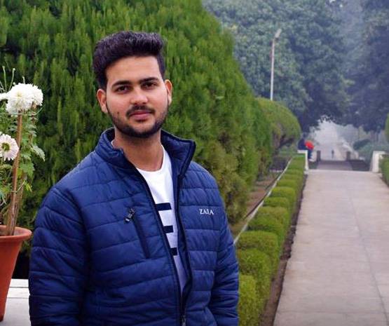 कभी मिलती थी 10 रुपये पॉकेट मनी, ऐसे बना इनकम टैक्स इंस्पेक्टर