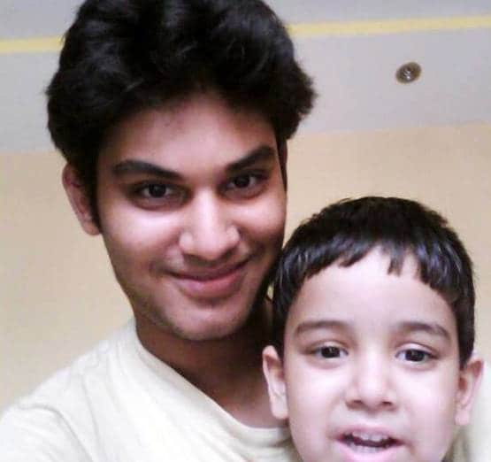 पैसों की तंगी से पिता नहीं बन पाए CA, बेटा बना ऑल इंडिया टॉपर